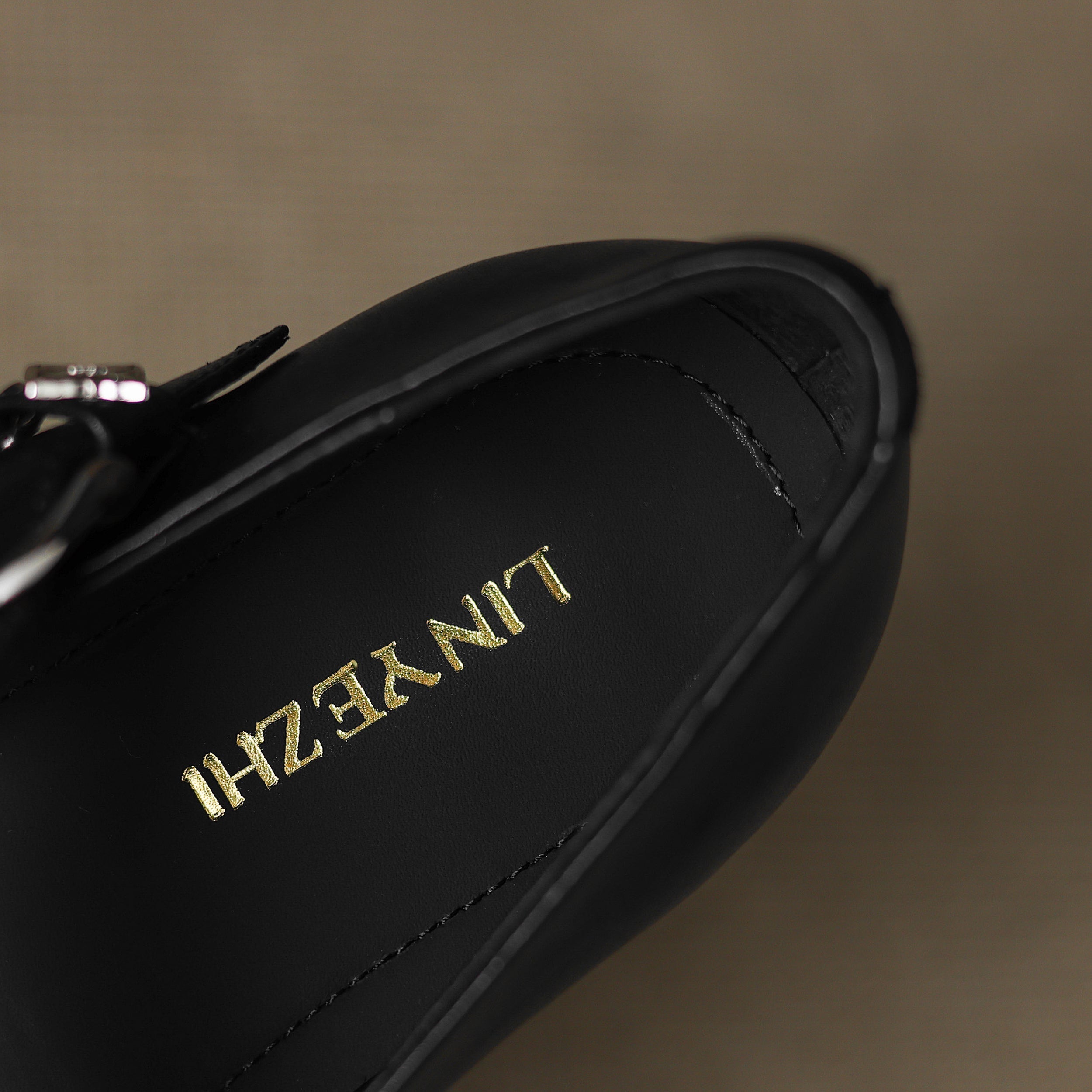 Knox Genuine Leather Flats