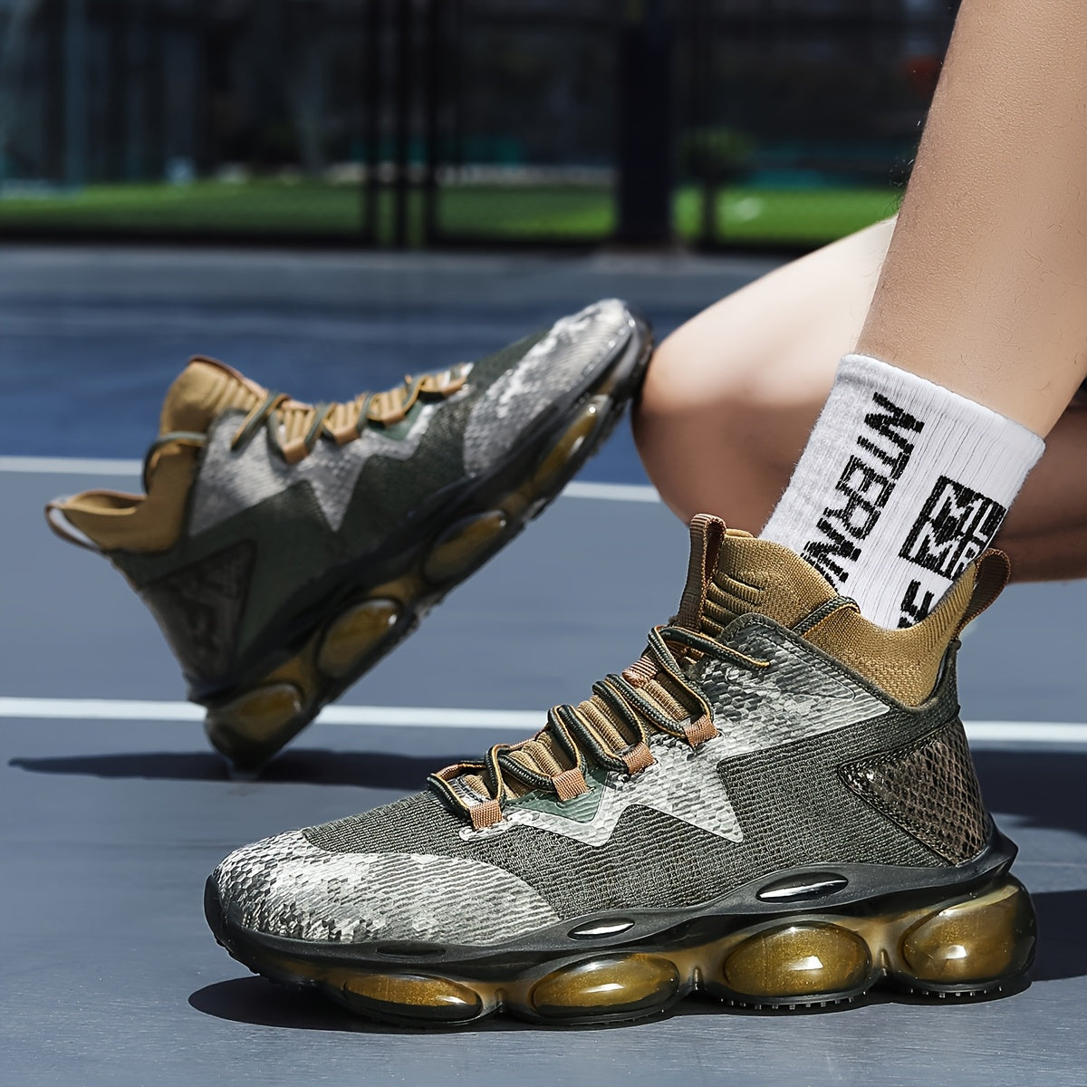 Knox Air Sneaker