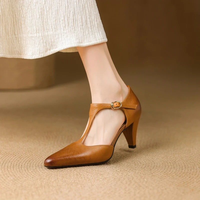 Étoile Genuine Leather Pump