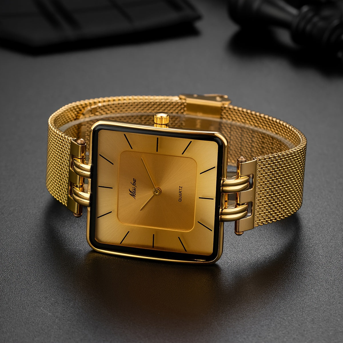 Varro Steel Watch - Gold