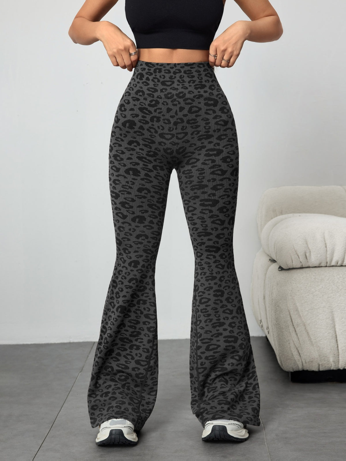 Nia Leopard Flare Pant - Black