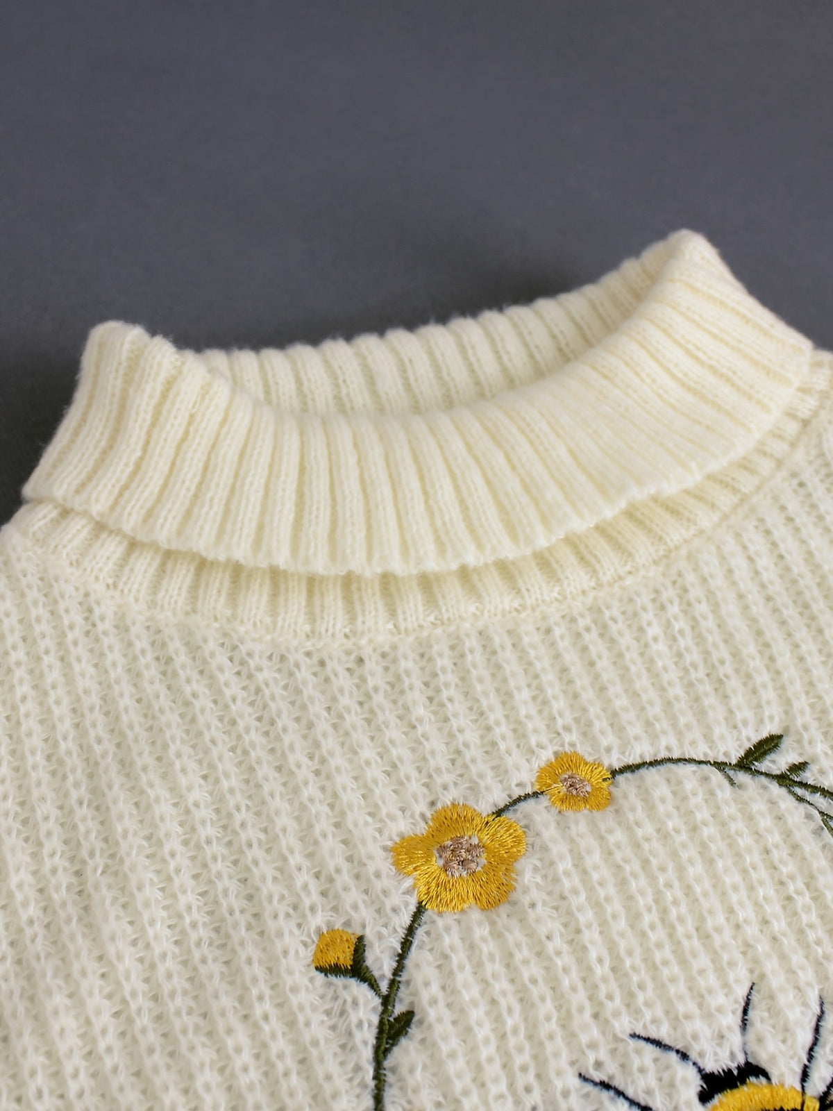 Elowen Knit Pullover — Ivory