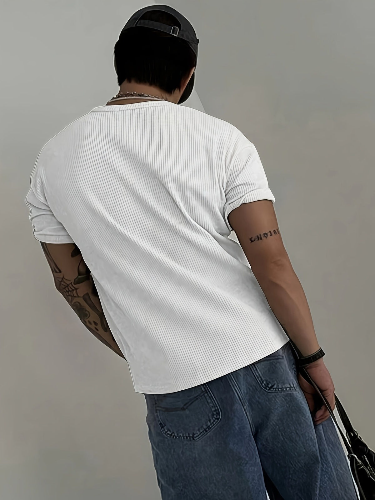 Finn Rib Henley - White