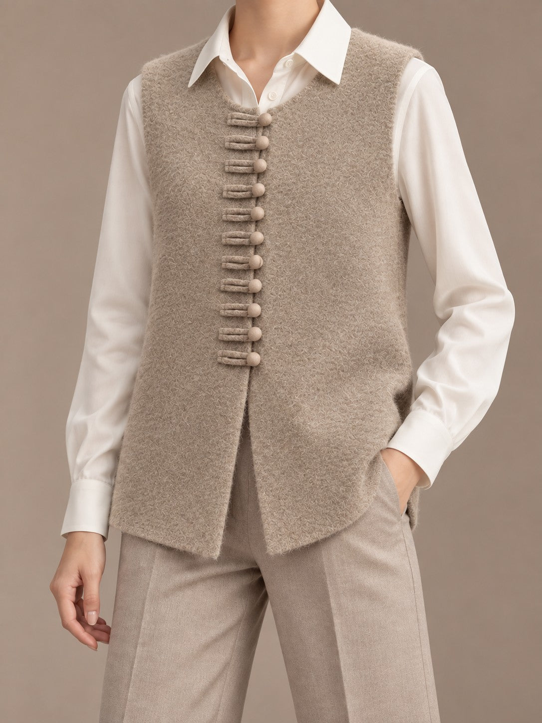 Vera Frog Vest - Beige
