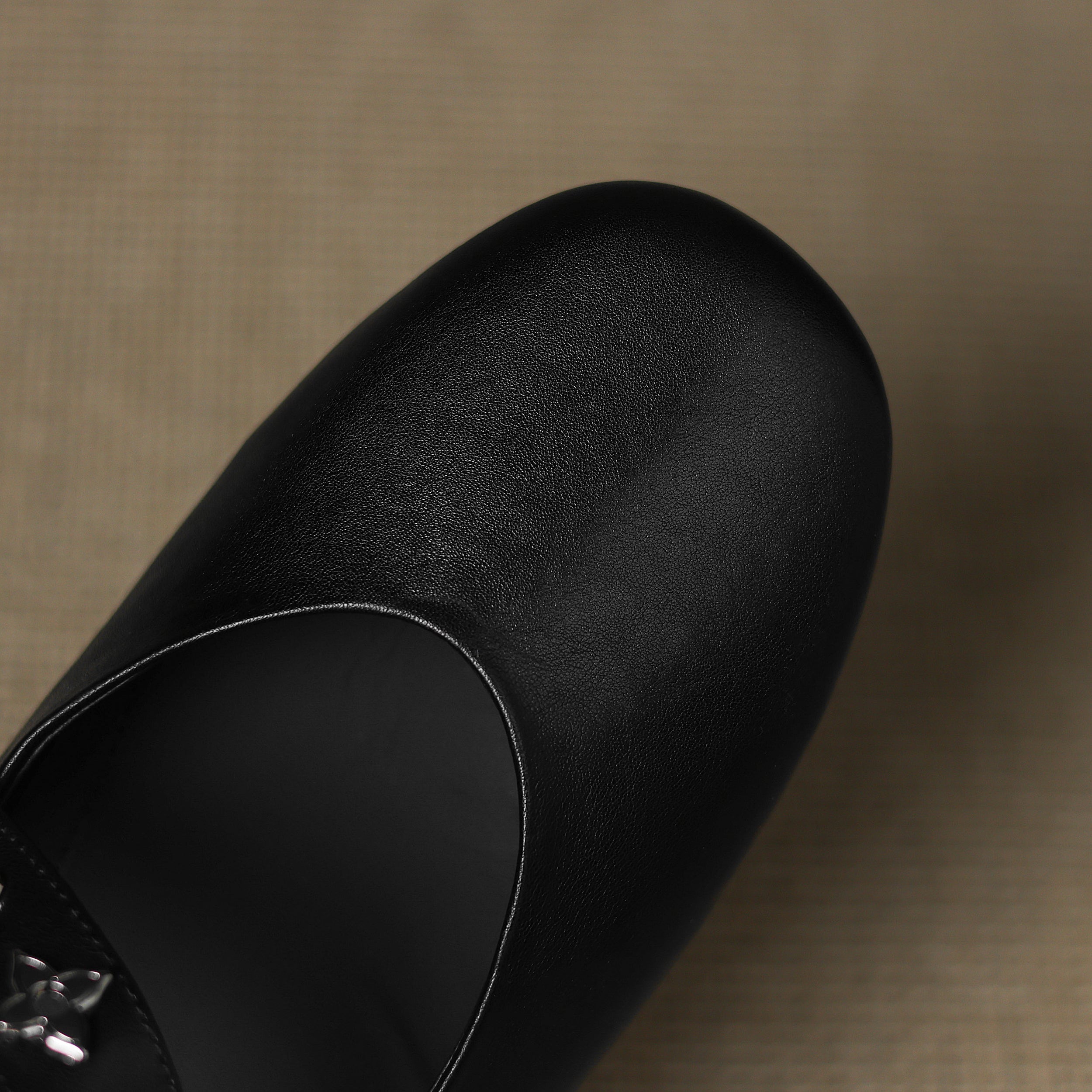 Knox Genuine Leather Flats