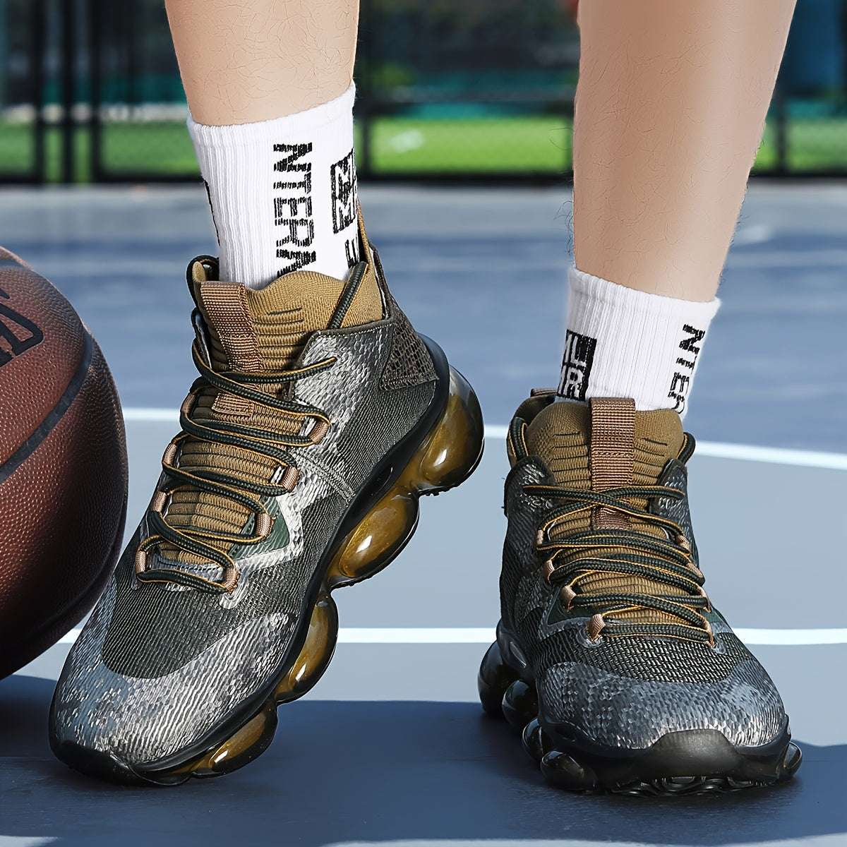 Knox Air Sneaker