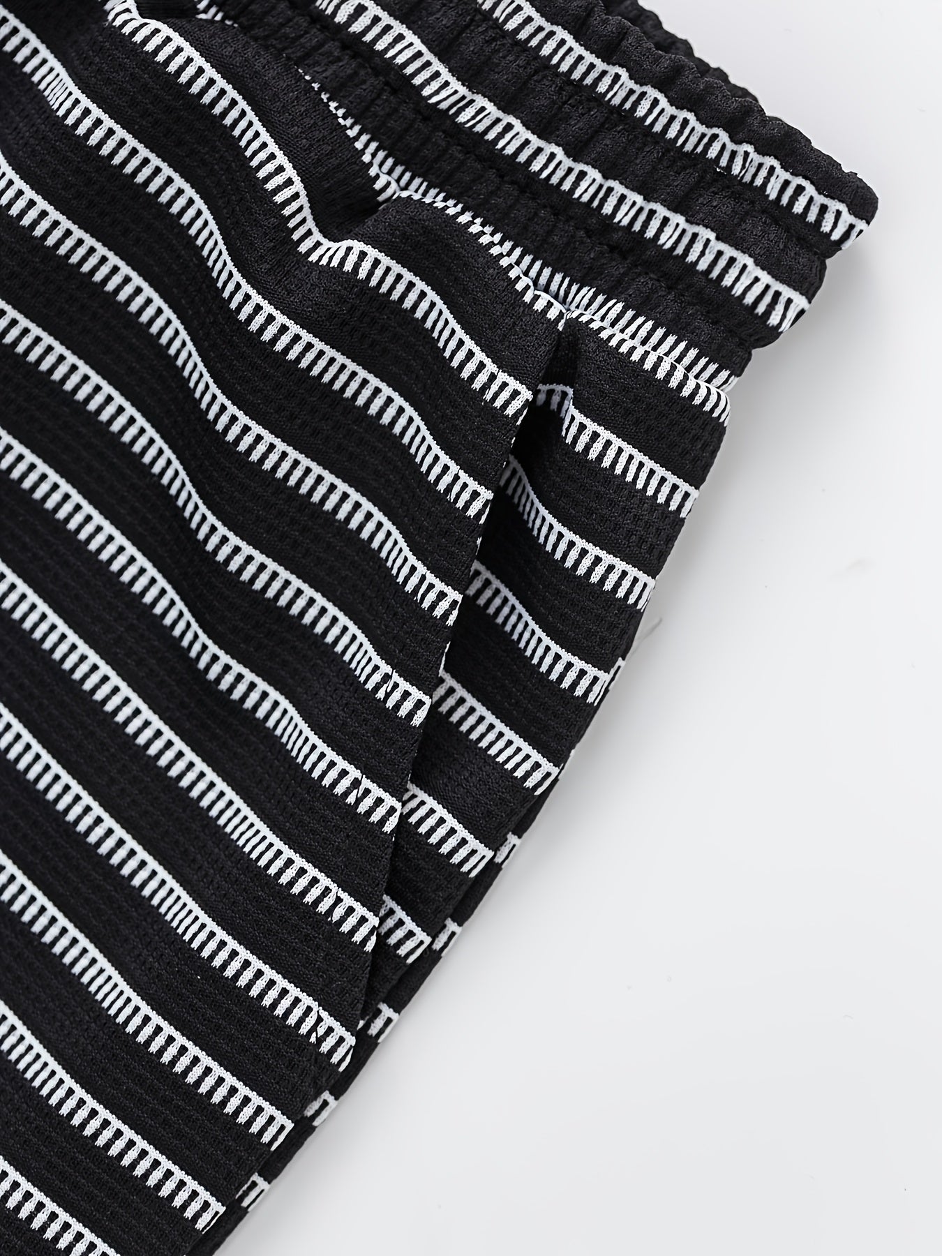 Tavo Stripe Short
