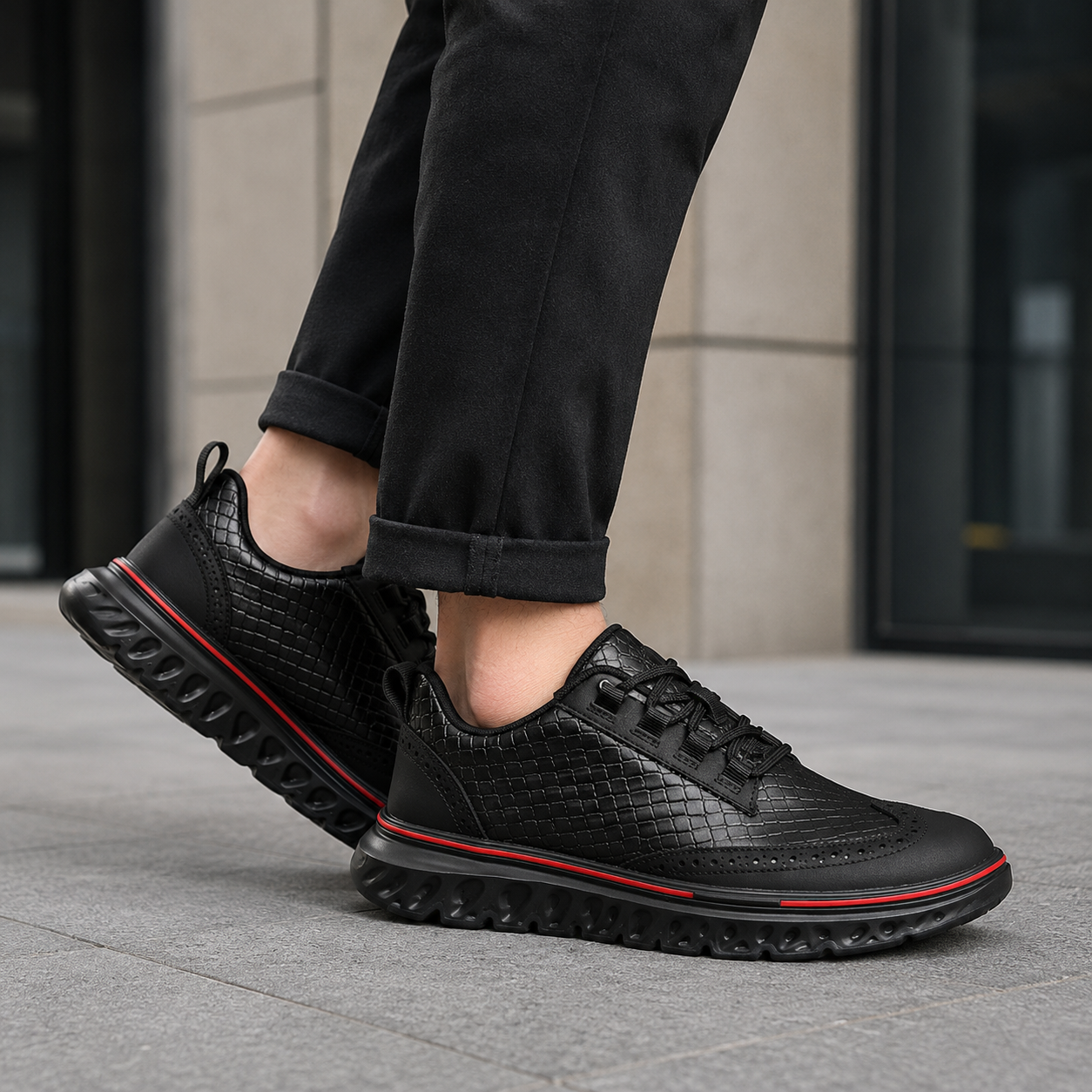 Cale Brogue Sneaker