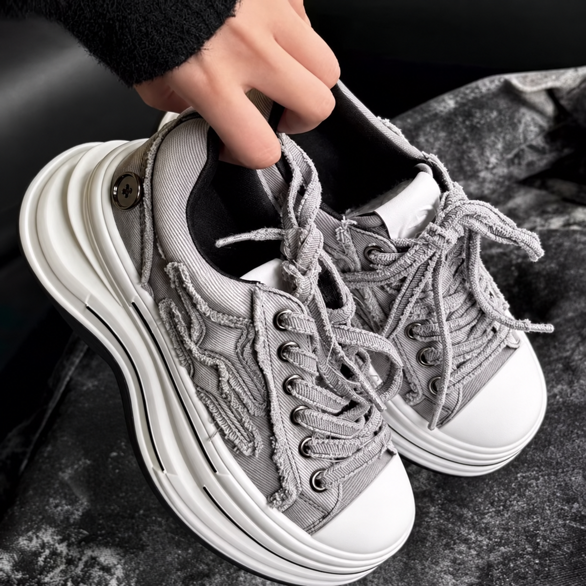 Lira Platform Sneaker