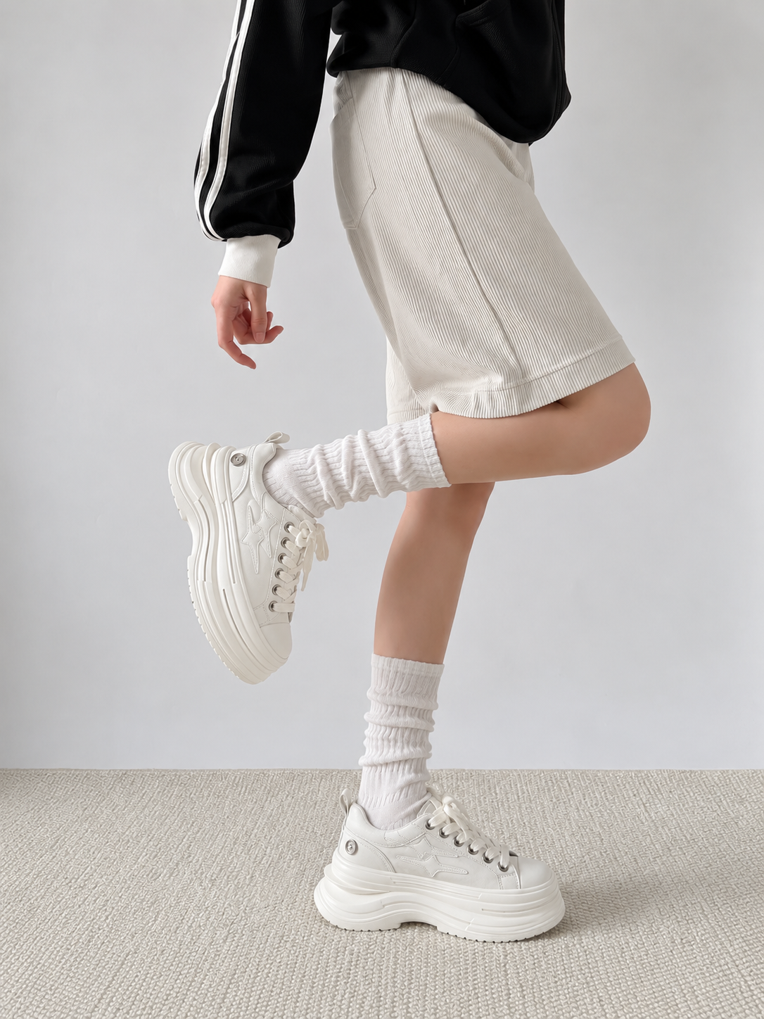 Vela Platform Sneaker