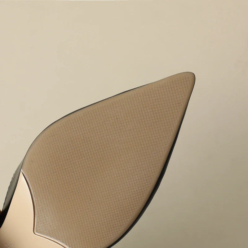 Élane Genuine Leather Heel