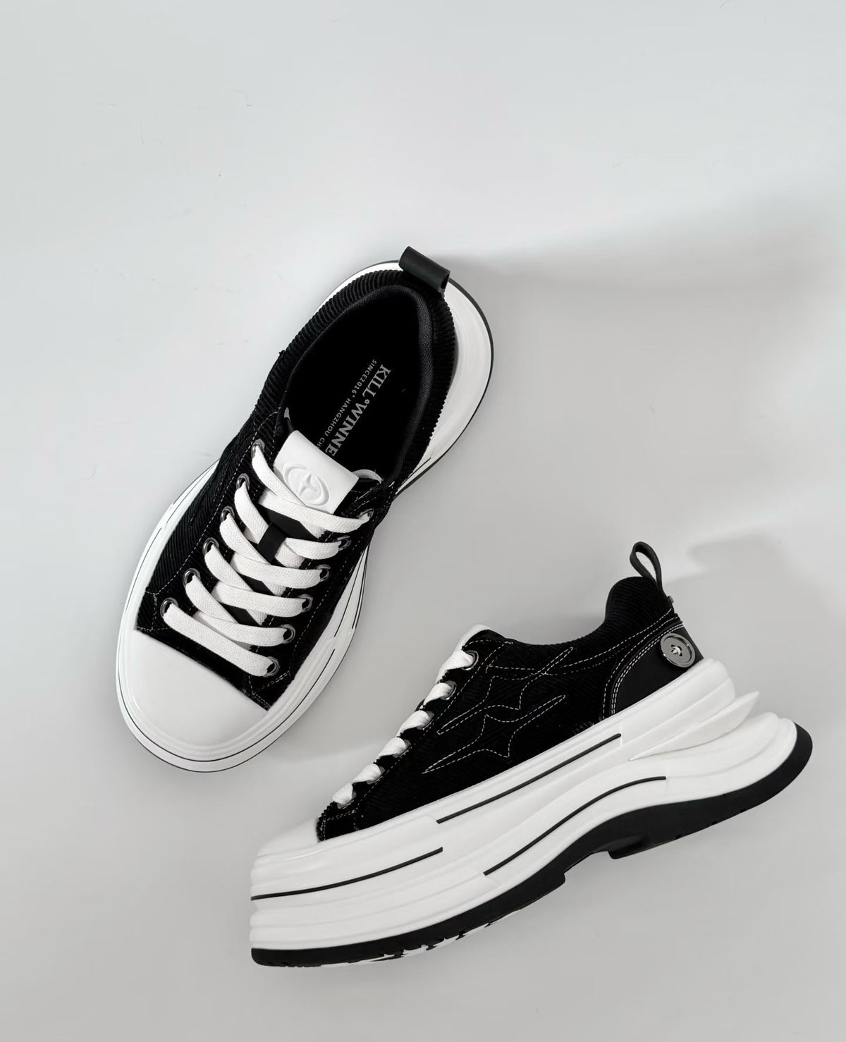 Vela Platform Sneaker
