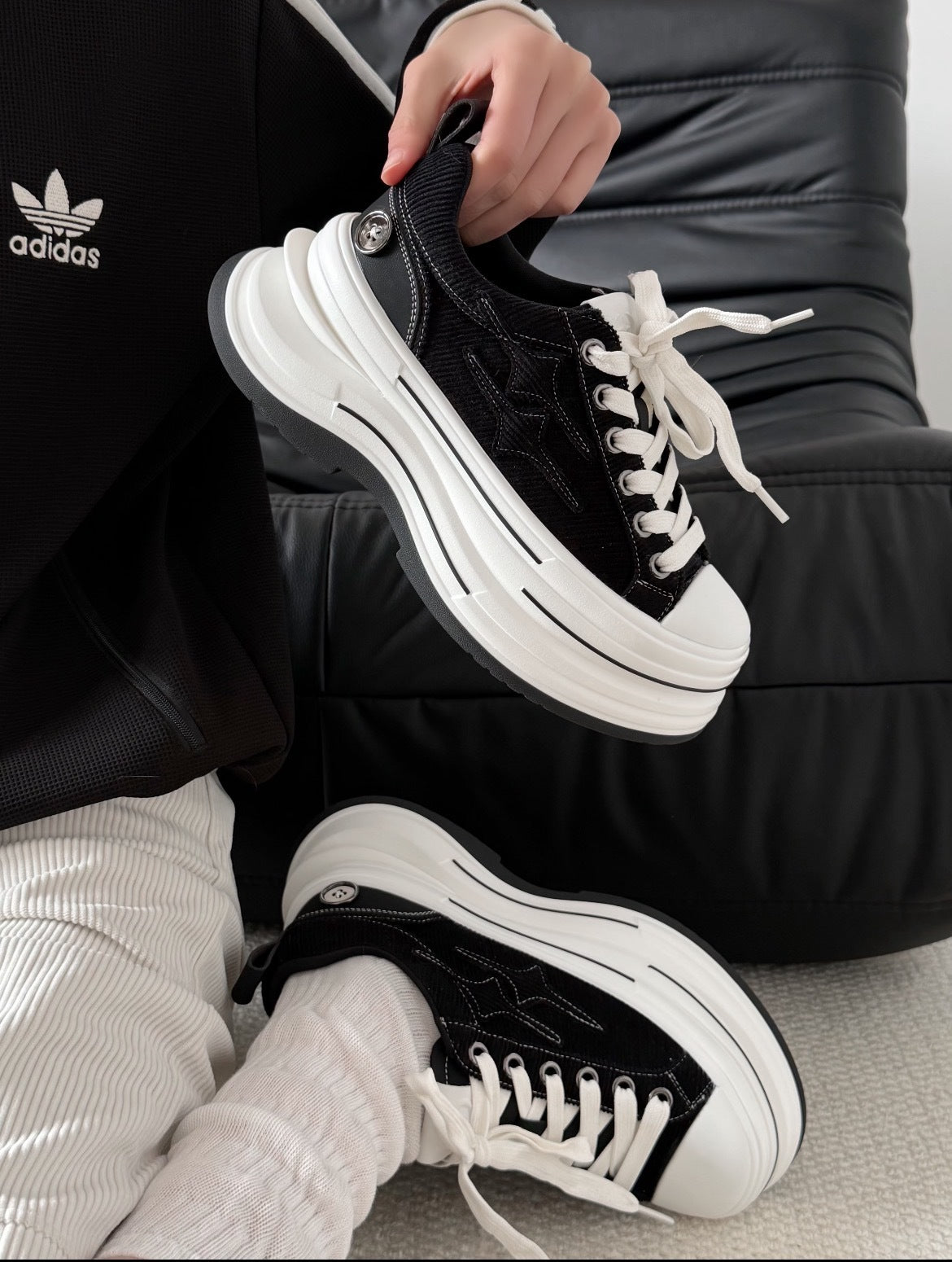 Vela Platform Sneaker