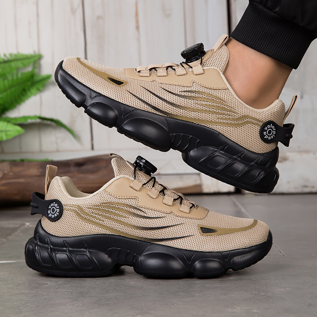 Daxon Sneaker