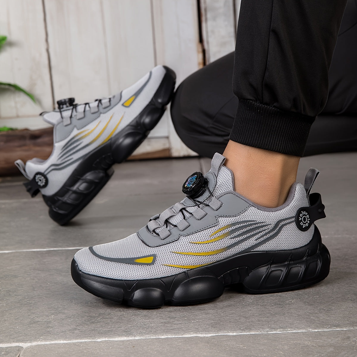 Daxon Sneaker