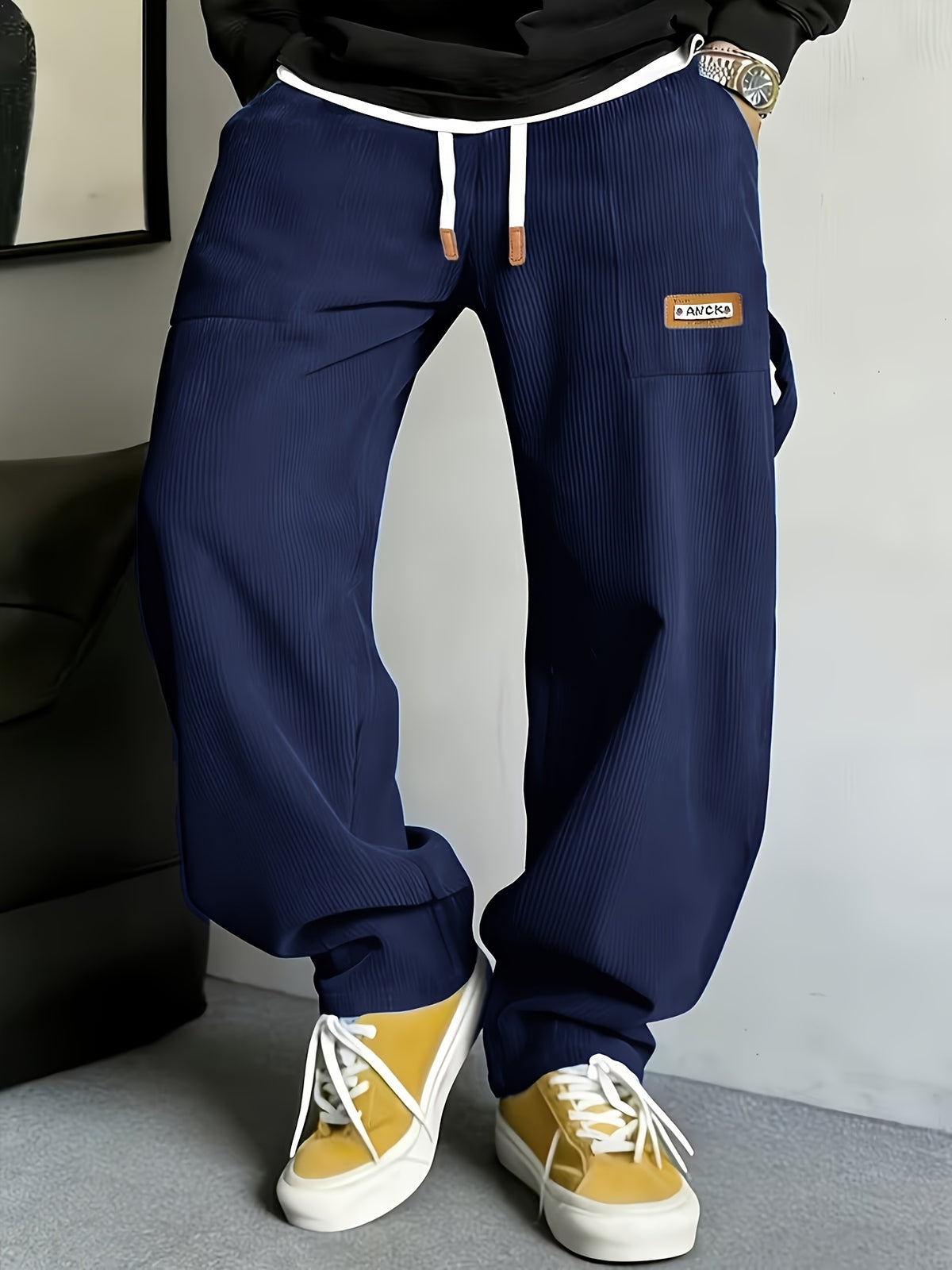 Calder Corduroy Pant — Navy